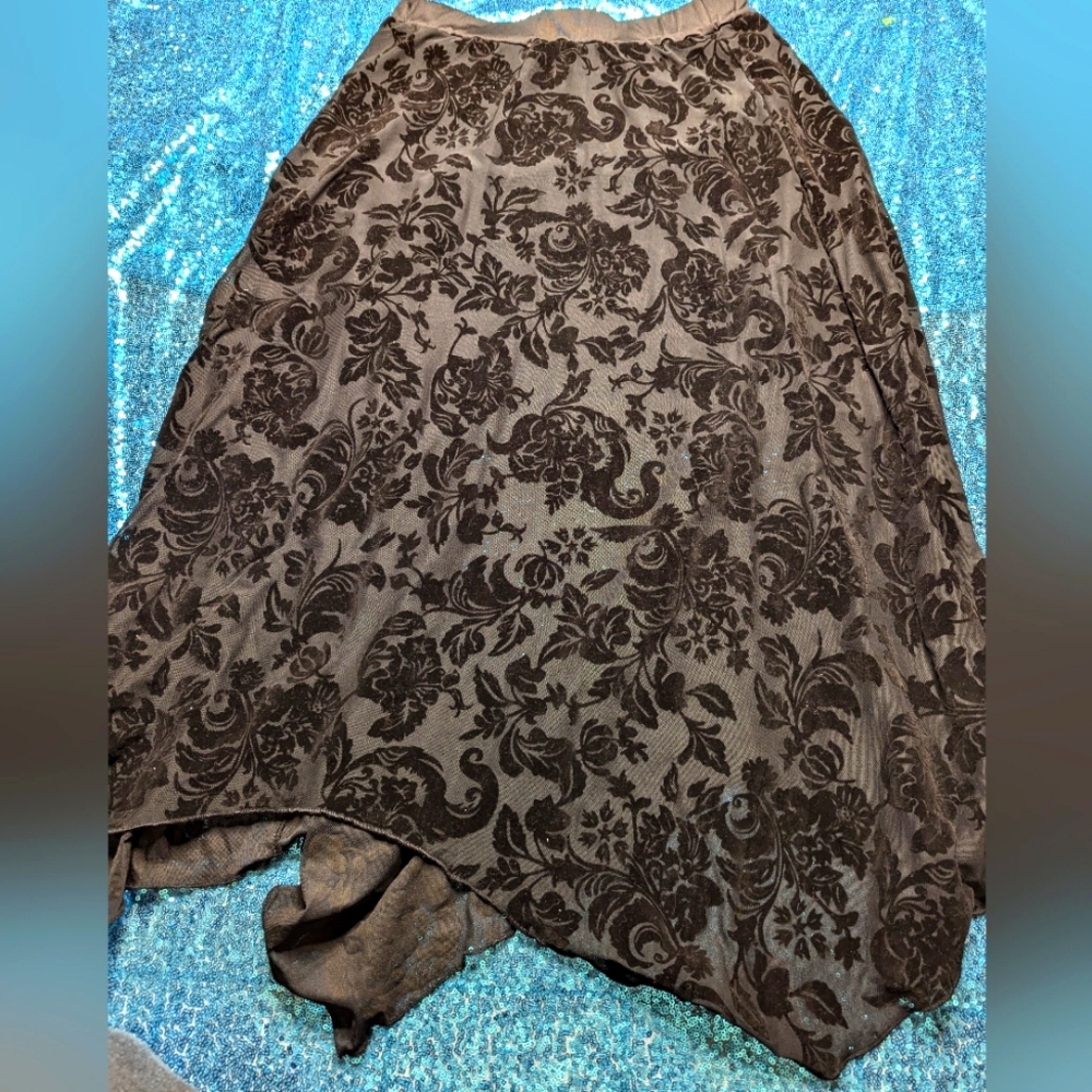 Romwe goth skirt